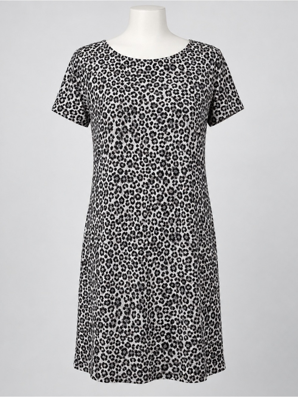 Ellen Tracy Black and White Leopard Print Short Sleeve Dress